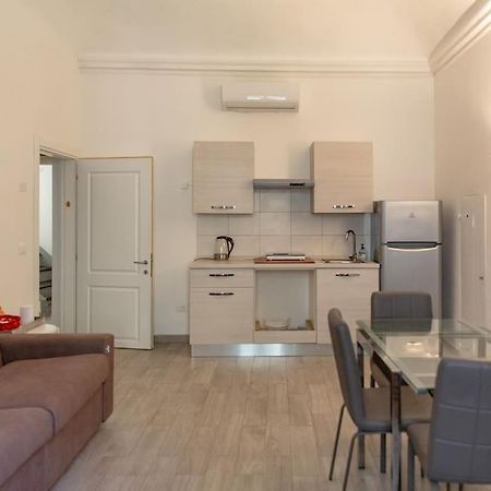 Beautiful Apartment In Quite Area Florenz Exterior foto