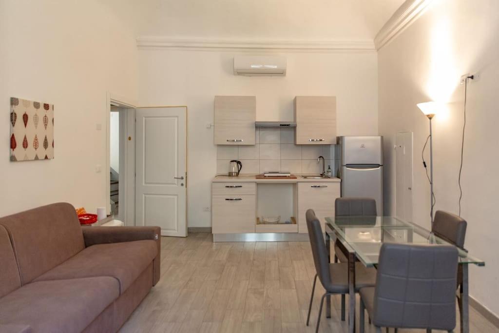 Beautiful Apartment In Quite Area Florenz Exterior foto